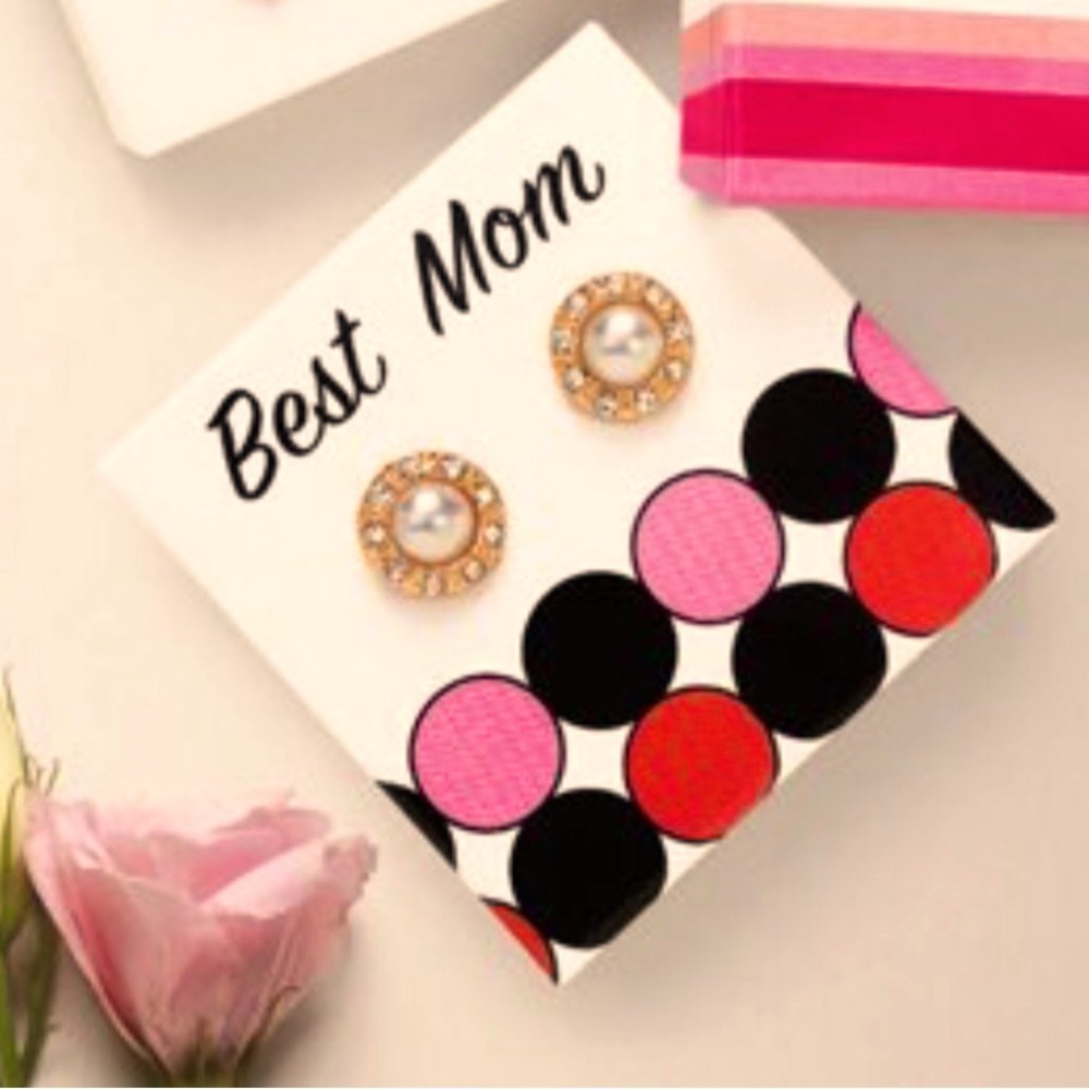 Best mom stud earrings